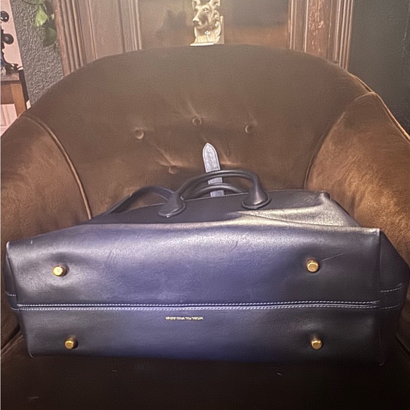 Coach Navy Empire 40 - Picture 4 of 5